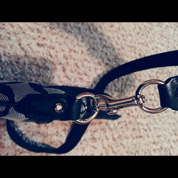 Coach Crossover Purse - Picture 3 of 5